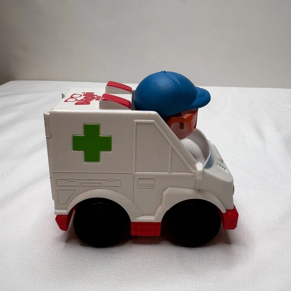 Blippi Mobile Ambulance‎ Toy Vehicle with Blippi Figure Jazwares BLP0095 2020